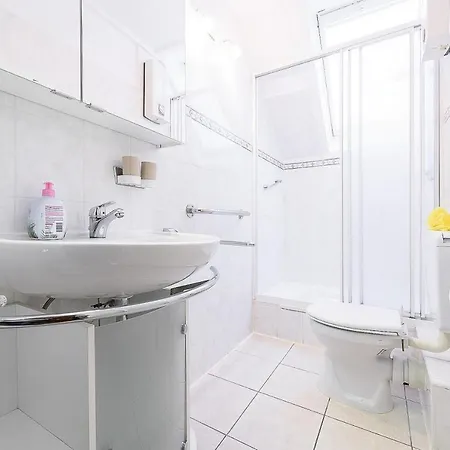 Haus Berolina 4 Appartamento *